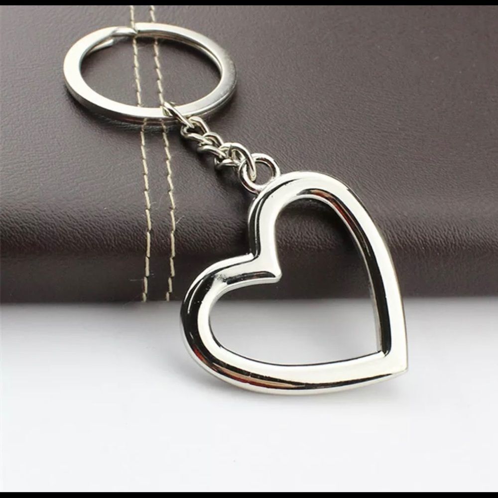 Heart Keyring - Picture 2 of 3